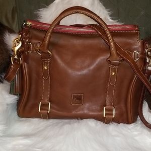 SATCHEL/ SHOULDER Bag/ CROSSBODY BAG
